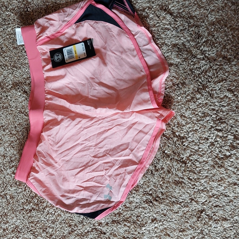 Under Armour Heat Gear pink shorts